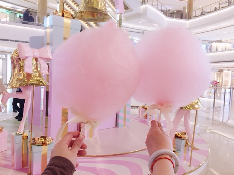 candy pink|当恒隆步入少女心泛滥的潮流