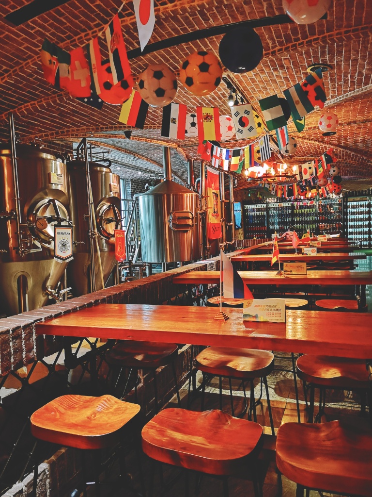 世界杯和啤酒屋更配哦