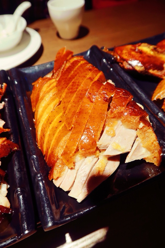 会跳舞的烤鸭-曦和