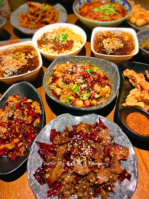 撸串的夜晚越夜越美味