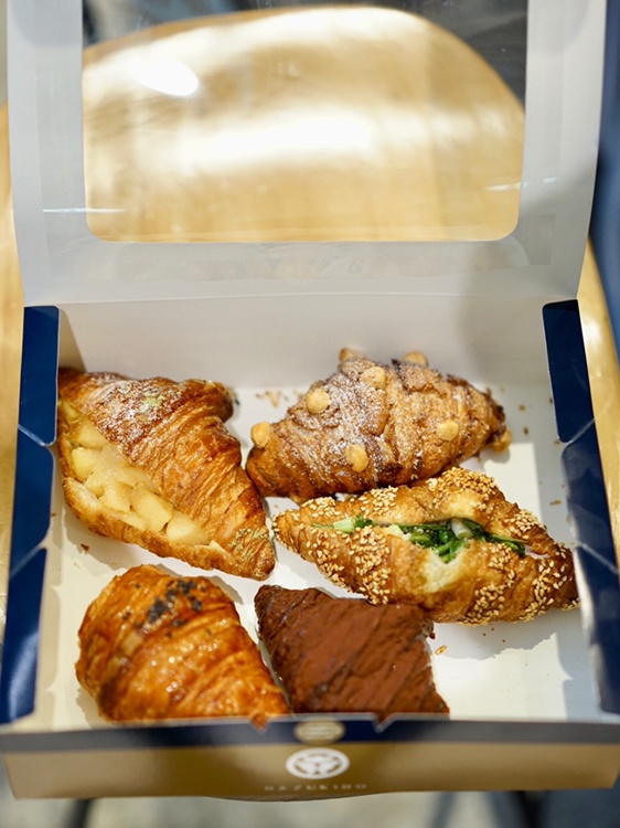 中国台湾网红可颂"八月堂"来上海啦~有咸蛋黄味哦