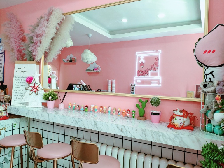 网红小店粉嫩少女系